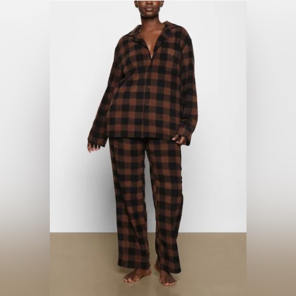 SKIMS Brown Plaid Pajama Set